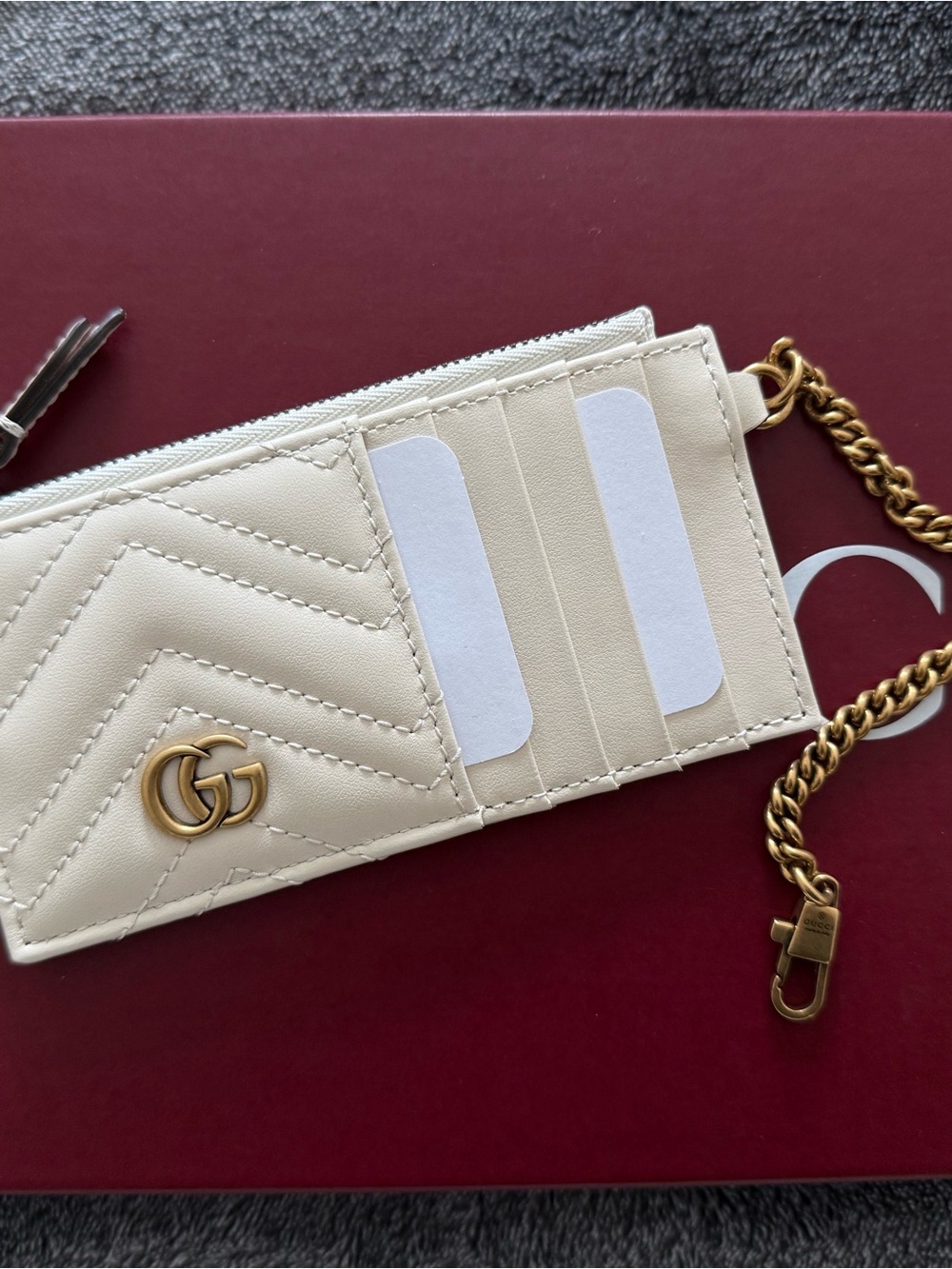 Gucci Cream Chevron Leather Card Holder with Gold Chain